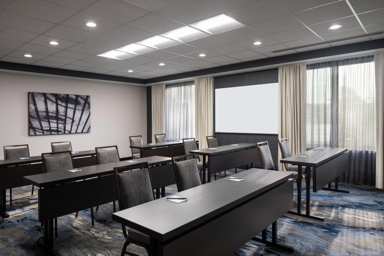 Fairfield Inn & Suites By Marriott Cleveland Tiedeman Road Brooklyn エクステリア 写真