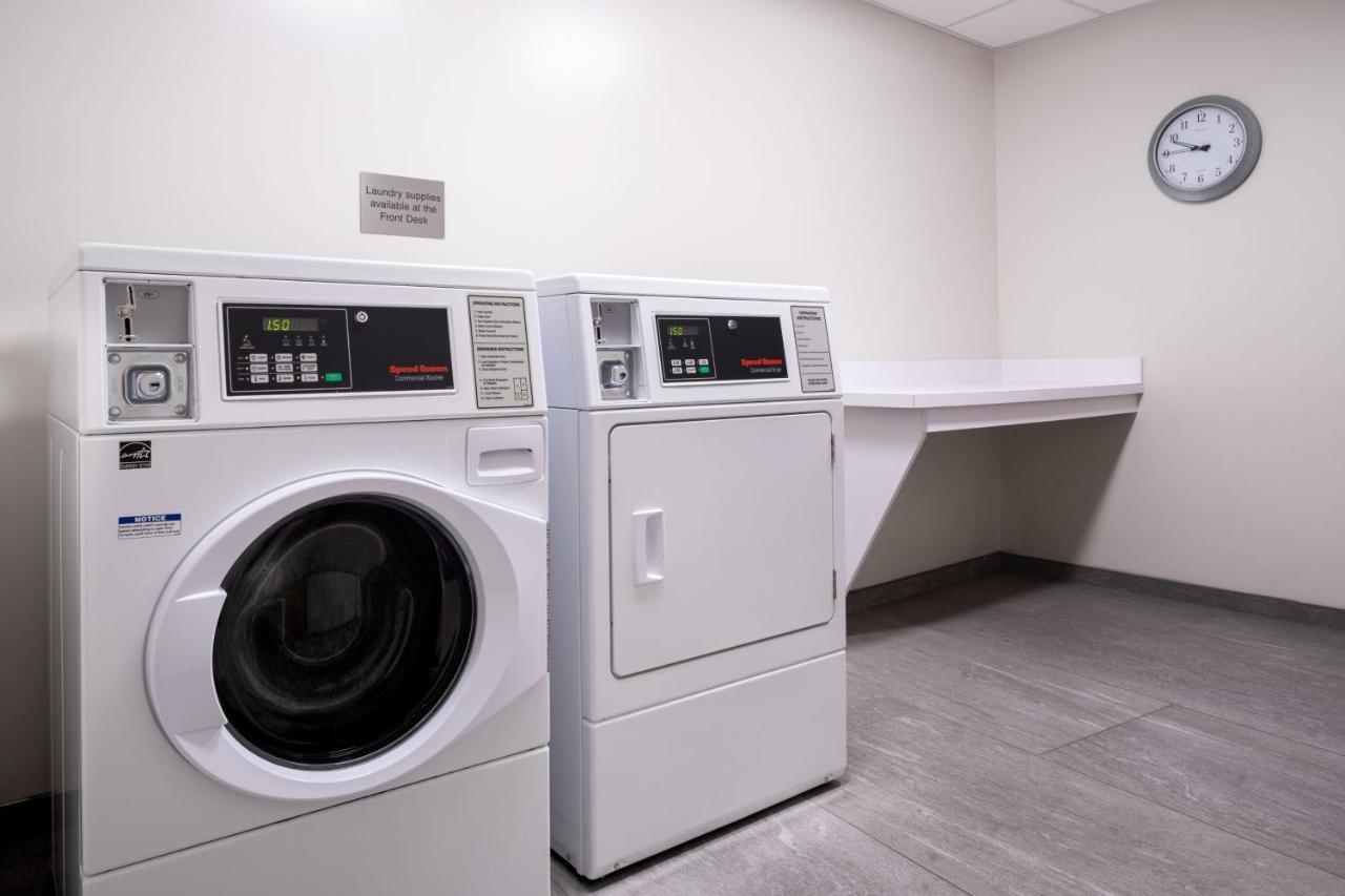 Fairfield Inn & Suites By Marriott Cleveland Tiedeman Road Brooklyn エクステリア 写真