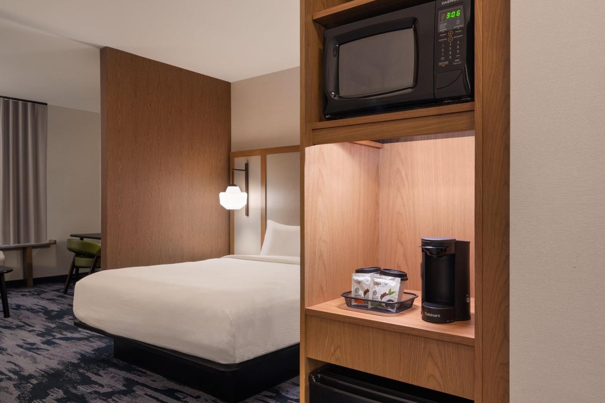 Fairfield Inn & Suites By Marriott Cleveland Tiedeman Road Brooklyn エクステリア 写真